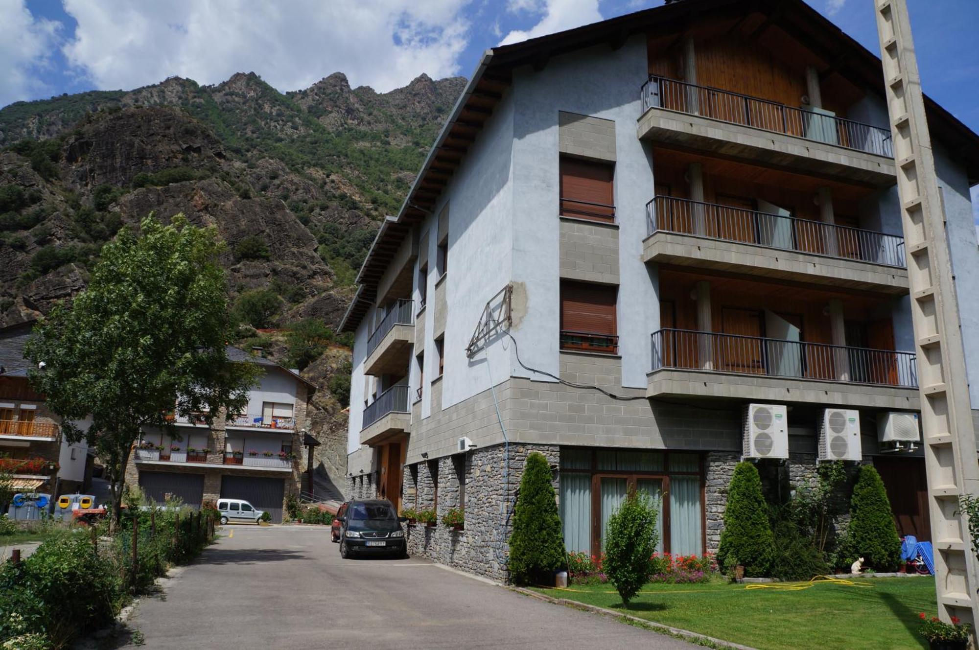 Hotel Puitavaca Ribera de Cardos Exterior photo